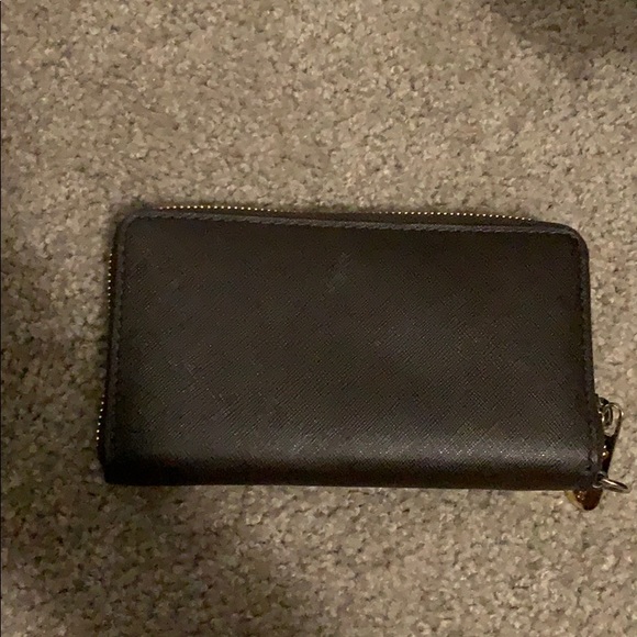 Michael Kors Wallet - Picture 2 of 4